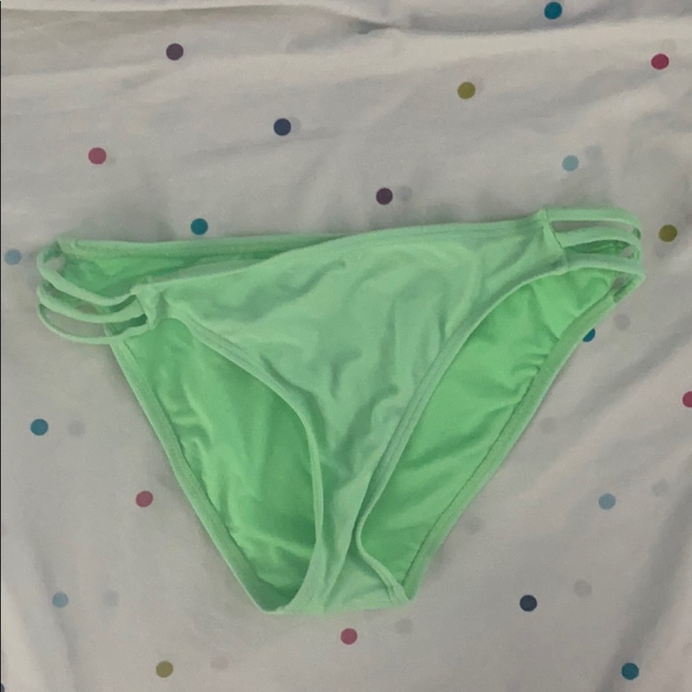 Bikini bottoms
